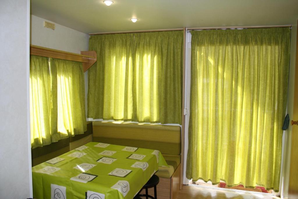 Bungalows Conca De Ter Vilallonga de Ter Room photo